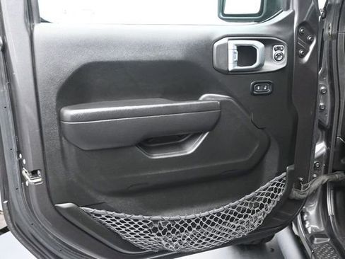 Used 2023 Jeep Wrangler Unlimited Sport AWD/4WD image 25