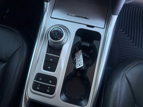 Used 2023 Ford Explorer XLT w/ Equipment Group 202A image 20