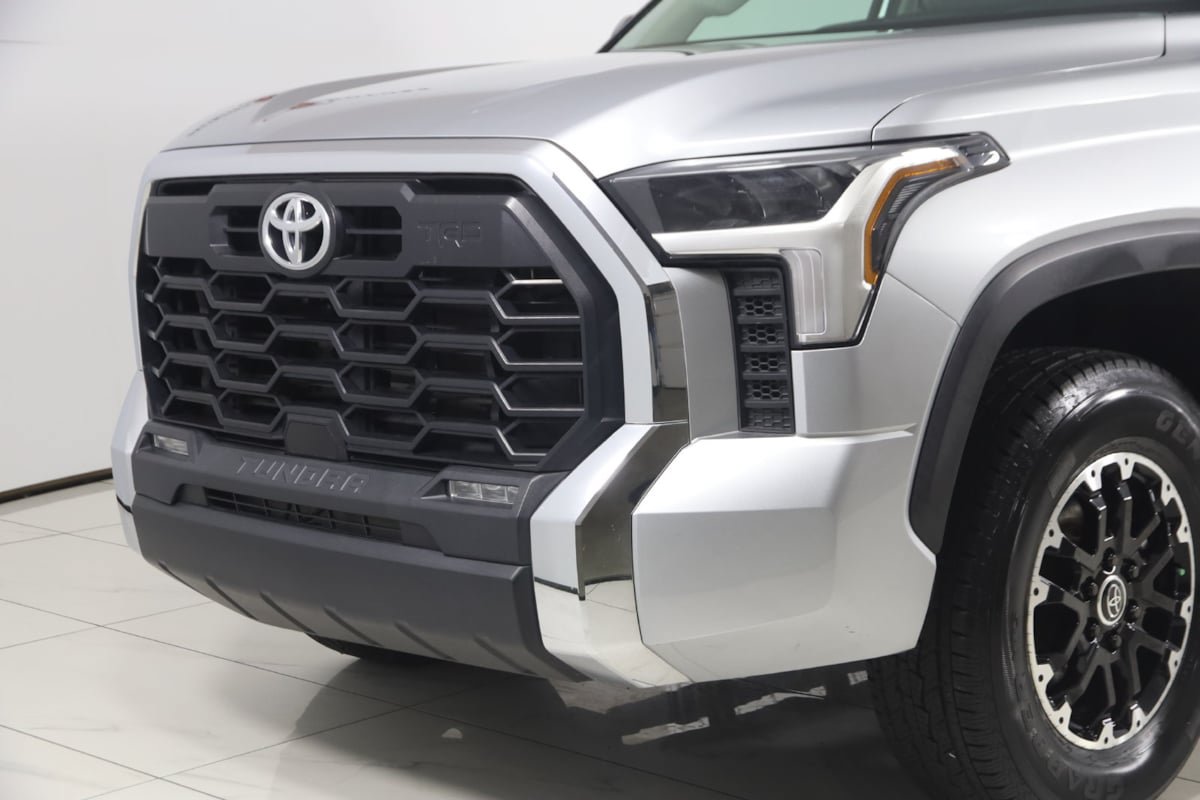 Used 2024 Toyota Tundra SR5 w/ TRD Off-Road Package AWD/4WD image 39