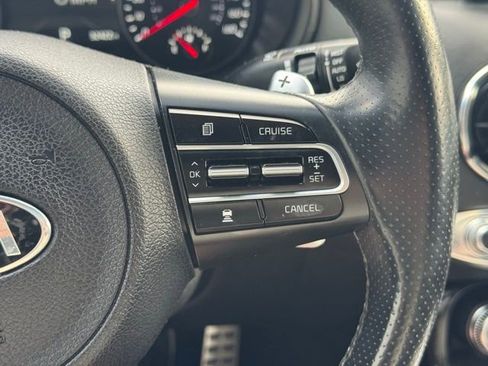 Used 2021 Kia Stinger GT2 image 32