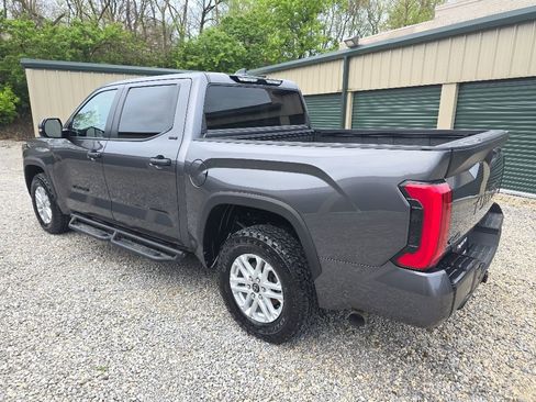 Used 2024 Toyota Tundra SR5 w/ SR5 Convenience Package AWD/4WD image 5