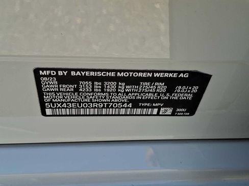 Used 2024 BMW X5 xDrive50e w/ M Sport Package AWD/4WD image 25