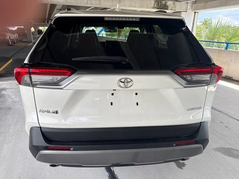 Used 2021 Toyota RAV4 Limited FWD image 20