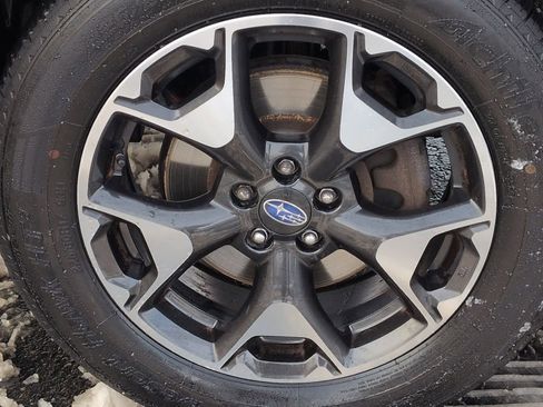 Used 2019 Subaru Crosstrek 2.0i Premium image 14