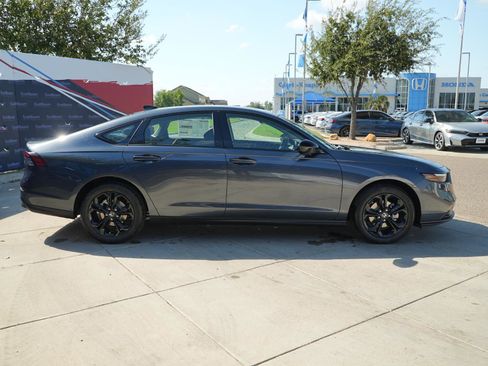 New 2025 Honda Accord SE image 4