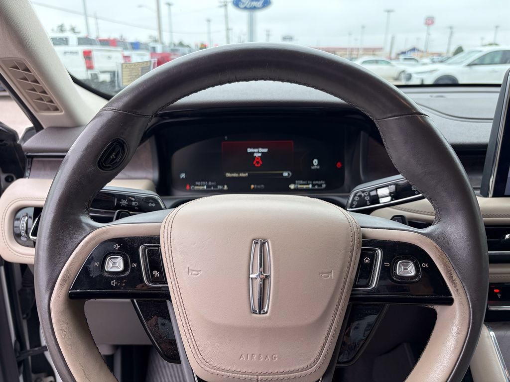 Used 2020 Lincoln Aviator Reserve w/ Equipment Group 202A AWD/4WD image 24
