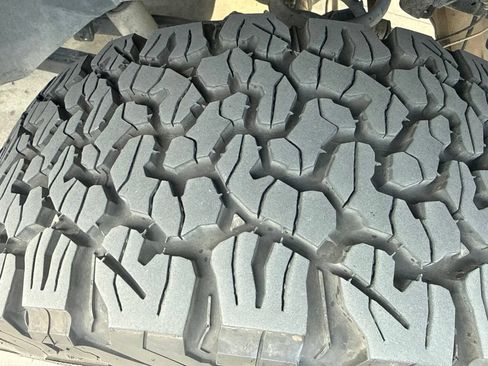 Used 2023 RAM 1500 Laramie AWD/4WD image 14