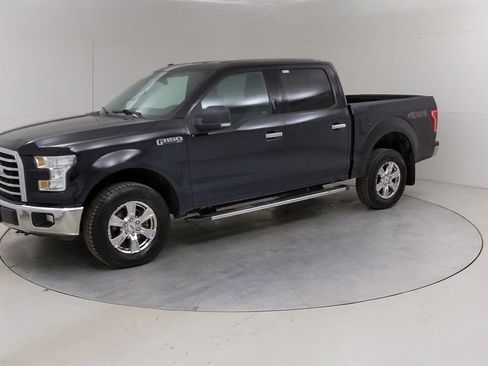 Used 2017 Ford F150 XLT w/ Equipment Group 302A Luxury AWD/4WD image 19