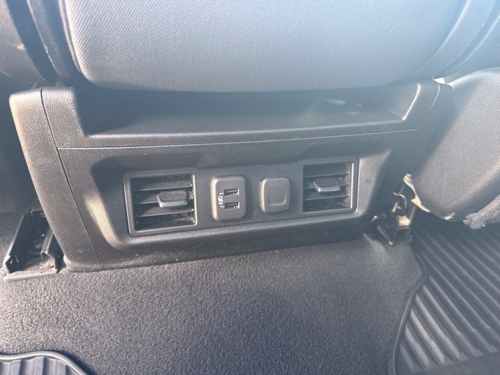 Used 2021 Chevrolet Silverado 1500 RST w/ Bed Protection Package AWD/4WD image 13