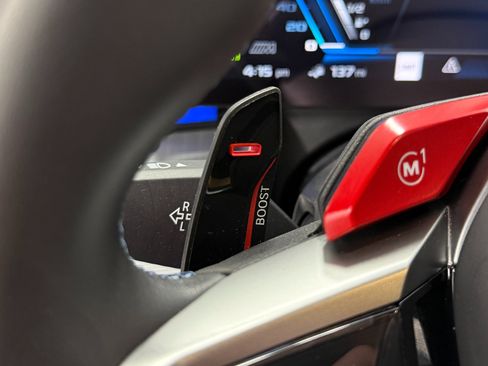 Used 2025 BMW M5 Touring image 23