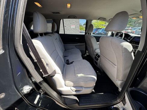 Used 2016 Honda Pilot EX image 19