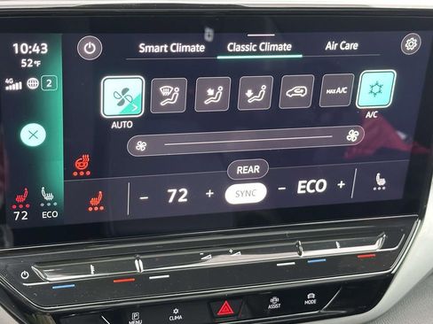 Used 2023 Volkswagen ID.4 Pro S Plus image 17