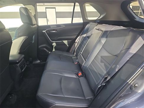 Used 2023 Toyota RAV4 XLE Premium image 25