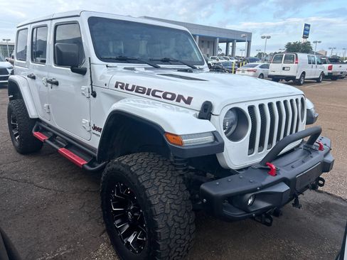 Used 2018 Jeep Wrangler Unlimited Rubicon AWD/4WD image 8