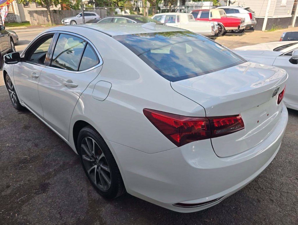 Used 2015 Acura TLX w/ Technology Package AWD/4WD image 3