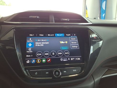 Used 2022 Chevrolet TrailBlazer RS w/ Technology Package AWD/4WD image 22