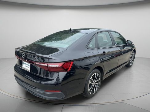 Used 2025 Volkswagen Jetta Sport FWD image 7