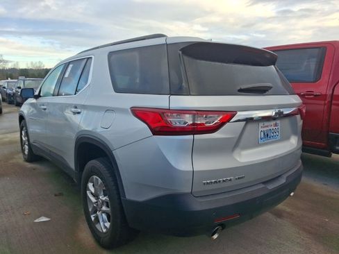 Used 2020 Chevrolet Traverse LT image 6