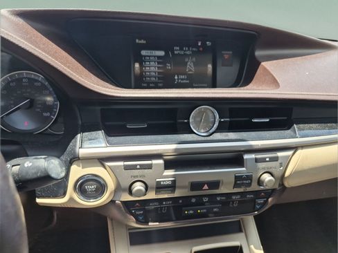 Used 2017 Lexus ES 350 FWD image 12