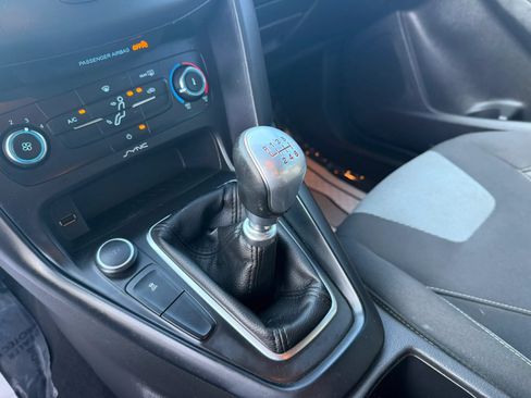 Used 2017 Ford Focus ST FWD image 21
