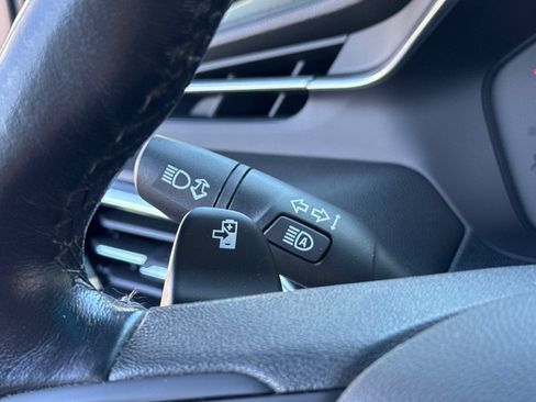 Used 2023 Chevrolet Bolt LT w/ Infotainment Package FWD image 35