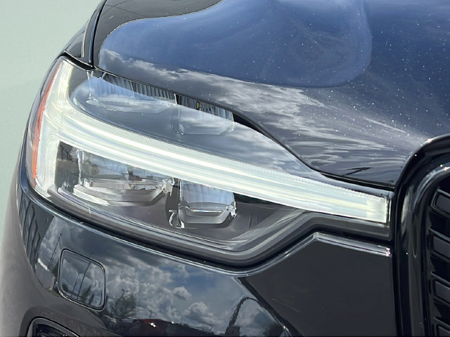 New 2027 Volvo XC60 B5 Ultra AWD/4WD image 9