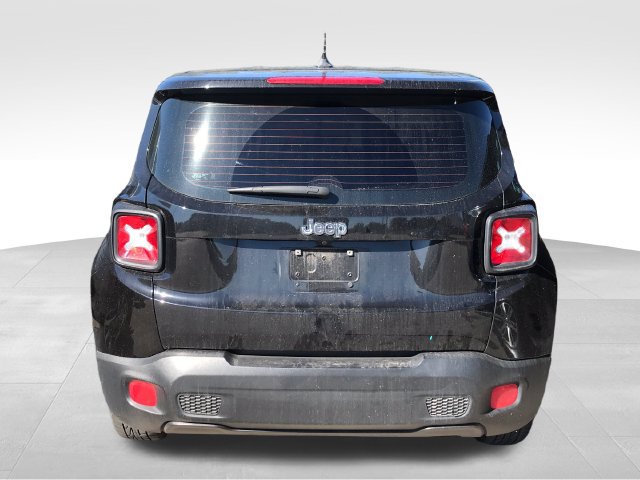 Used 2017 Jeep Renegade Sport w/ Power & Air Group FWD image 3