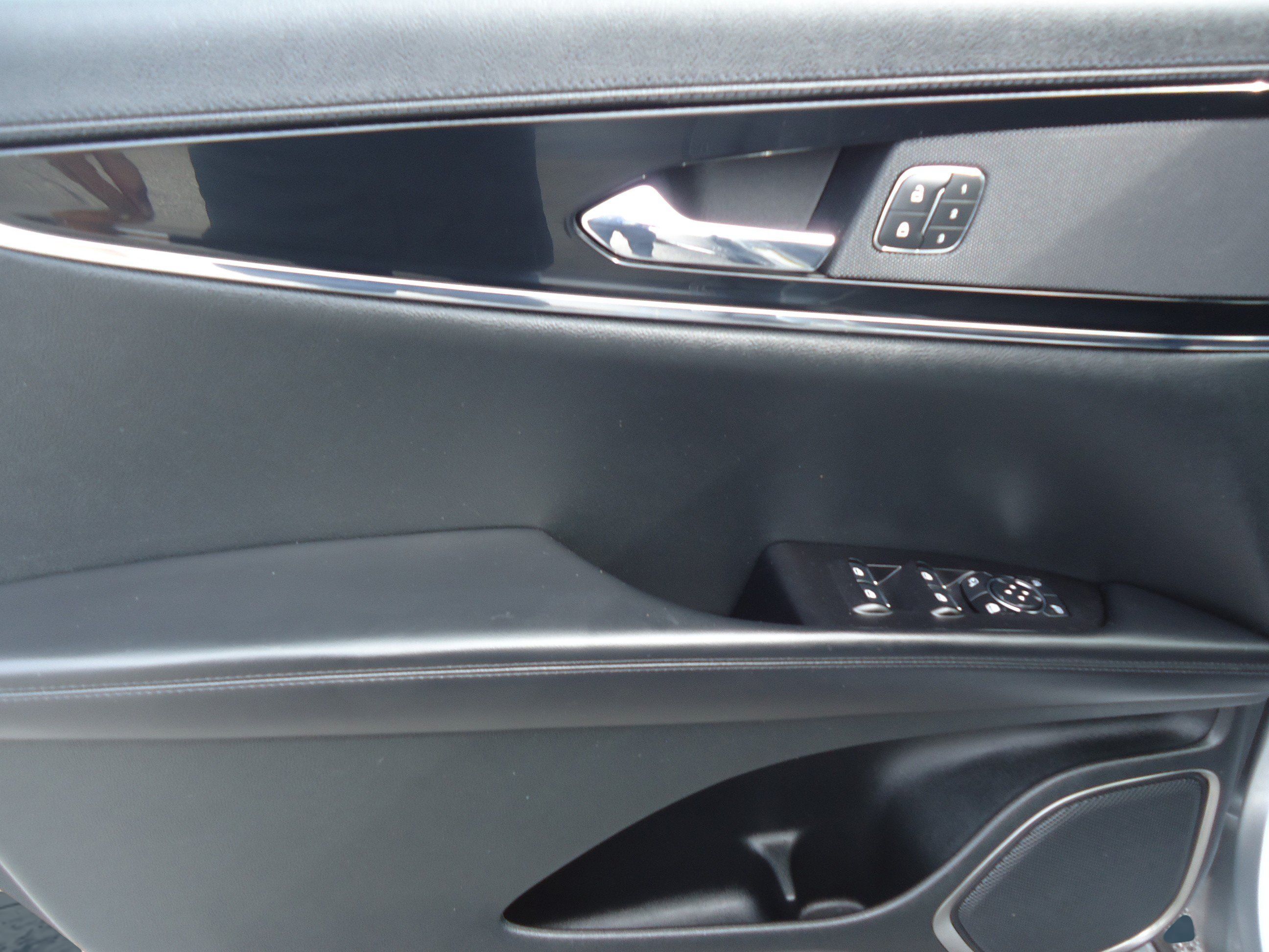 Used 2023 Lincoln Nautilus Reserve AWD/4WD image 21