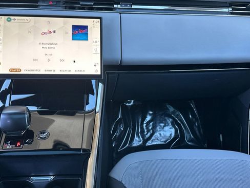 Certified 2025 Land Rover Range Rover Sport SV Edition Two image 29