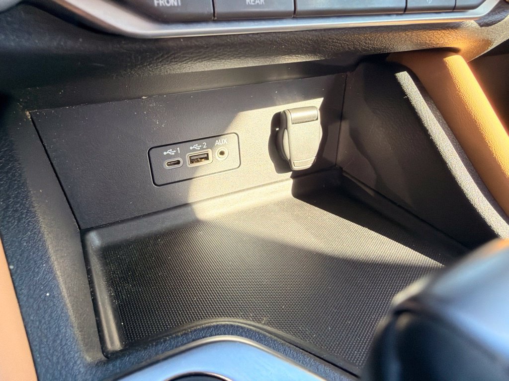 Used 2020 Nissan Sentra SV w/ SV Premium Package FWD image 18
