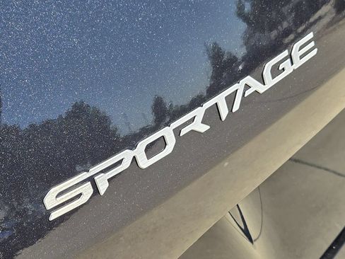 New 2026 Kia Sportage SX FWD image 8