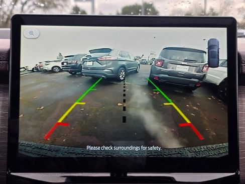 Used 2023 Ford Expedition Limited image 12