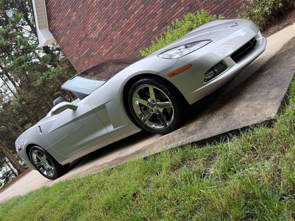 Used 2008 Chevrolet Corvette Convertible w/ Preferred Equipment Group RWD image 31