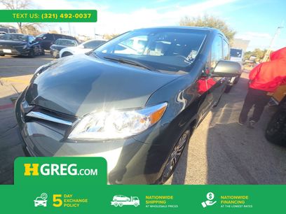 Used 2020 Toyota Sienna XLE w/ XLE Navigation Package