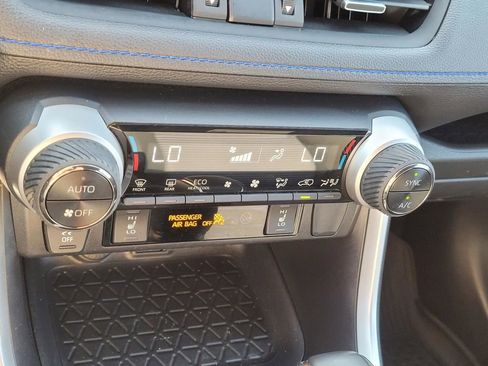 Used 2021 Toyota RAV4 XSE image 28