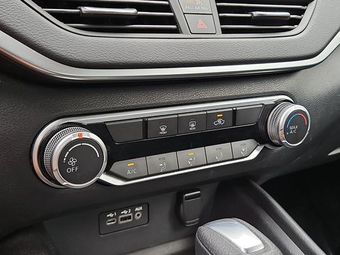 Certified 2019 Nissan Altima 2.5 S FWD image 15