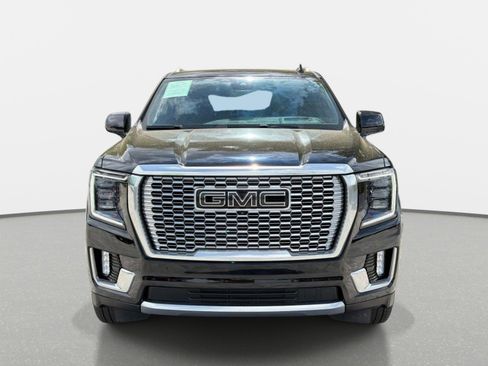 Used 2023 GMC Yukon XL Denali AWD/4WD image 8