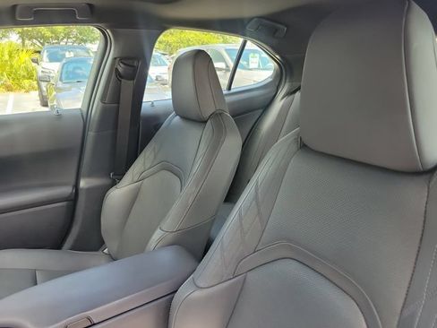 Used 2024 Lexus UX 250h FWD w/ Premium Package image 19