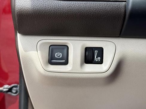 Used 2019 GMC Acadia Denali w/ Technology Package AWD/4WD image 27