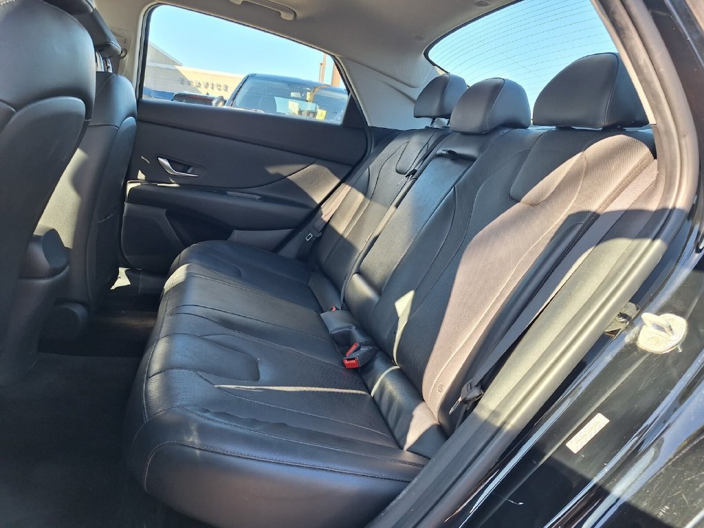 Used 2022 Hyundai Elantra Limited w/ Cargo Package FWD image 25
