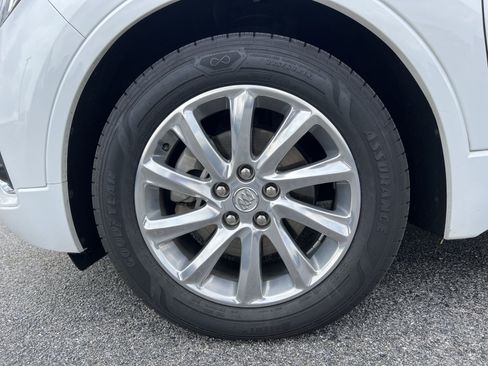Used 2019 Buick Envision Essence w/ LPO, Road Trip Package FWD image 12