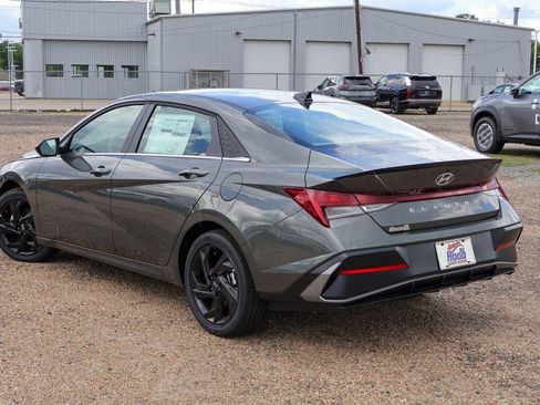 New 2026 Hyundai Elantra SEL Sport Premium FWD image 28