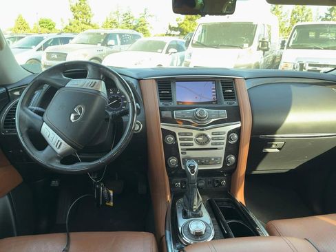 Used 2018 INFINITI QX80 4WD w/ Deluxe Technology Package image 9
