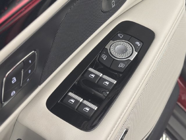 Used 2026 Lincoln Nautilus Reserve w/ Jet Appearance Package AWD/4WD image 23