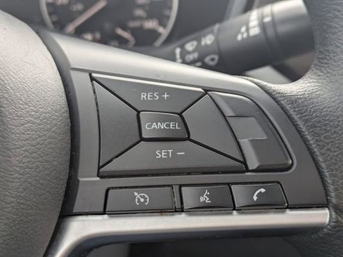 Used 2024 Nissan Altima 2.5 SV FWD image 24
