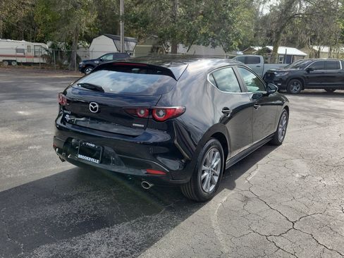 Used 2022 MAZDA MAZDA3 s image 6