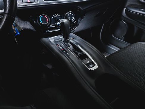 Used 2022 Honda HR-V Sport image 29
