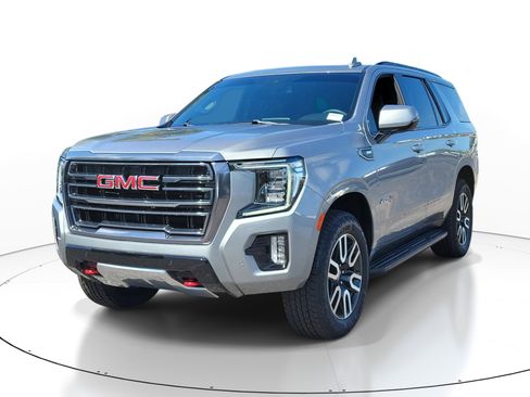 Used 2024 GMC Yukon AT4 AWD/4WD image 3