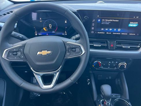 New 2026 Chevrolet TrailBlazer LT w/ LT Cold Weather Package FWD image 11