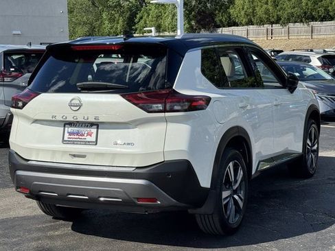Used 2023 Nissan Rogue SL AWD/4WD image 11